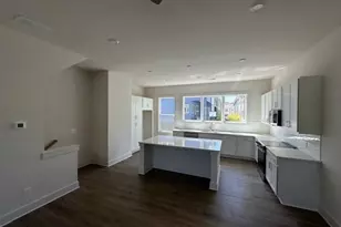 1353 Breezy St, Atlanta, GA 30315 - Photo 6