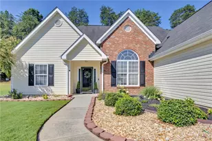 514 Hamlet Dr, Loganville, GA 30052 - Photo 2
