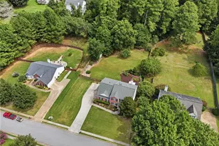2725 Angel Oak Cir, Dacula, GA 30019 - Photo 4