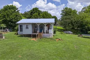 2627 Jones Mountain Rd, Talking Rock, GA 30175 - Photo 24