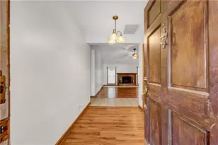 607 Stonemill Manor, Lithonia, GA 30058 - Photo 4