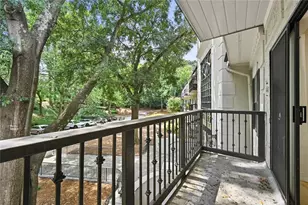 2201 Pine Heights Dr NE, Atlanta, GA 30324 - Photo 32