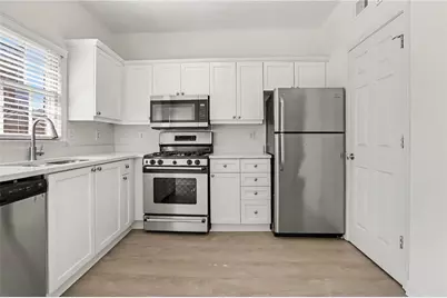 3675 Peachtree Road NE #34, Atlanta, GA 30319 - Photo 12