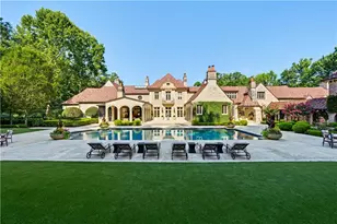 5375 Long Island Dr, Atlanta, GA 30327 - Photo 8