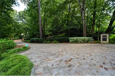 5375 Long Island Drive, Atlanta, GA 30327 - Photo 10