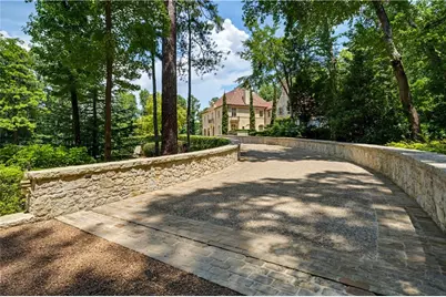 5375 Long Island Drive, Atlanta, GA 30327 - Photo 14