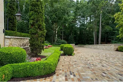 5375 Long Island Drive, Atlanta, GA 30327 - Photo 132