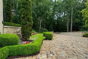 5375 Long Island Dr, Atlanta, GA 30327 - Photo 132