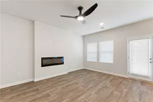 11516 Kimberly Wy, Hampton, GA 30228 - Photo 2