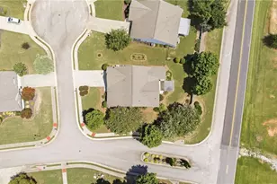 304 Victory Cir, Commerce, GA 30529 - Photo 40