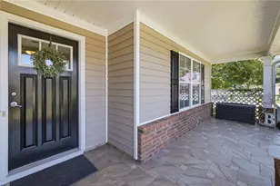 304 Victory Cir, Commerce, GA 30529 - Photo 2