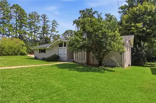 3679 Mecklinburg Pl, Decatur, GA 30032 - Photo 2