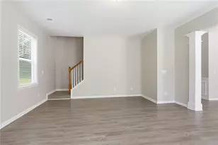 7307 Toccoa Cir, Union City, GA 30291 - Photo 10