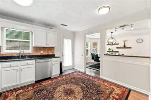 932 Sugar Meadow Ln, Buford, GA 30518 - Photo 10