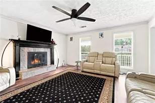 932 Sugar Meadow Ln, Buford, GA 30518 - Photo 6
