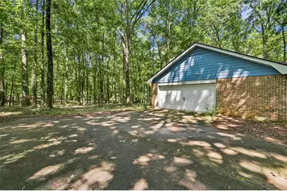 1050 Skyline Drive, Covington, GA 30014 - Photo 30