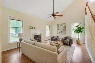 299 Somerlane Pl, Avondale Estates, GA 30002 - Photo 4