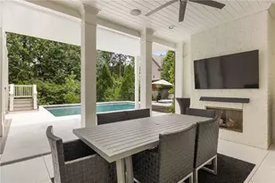 4667 Dudley Ln, Atlanta, GA 30327 - Photo 12