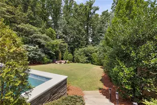 4667 Dudley Ln, Atlanta, GA 30327 - Photo 10