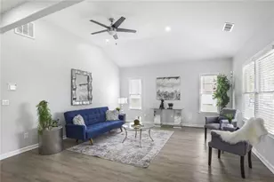 652 Hugh St SW, Atlanta, GA 30310 - Photo 4
