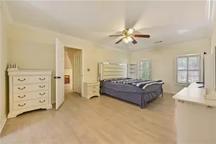 85 Shadow Lake Dr SW, Lilburn, GA 30047 - Photo 22