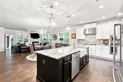 301 Ellington Drive, Canton, GA 30115 - Photo 8