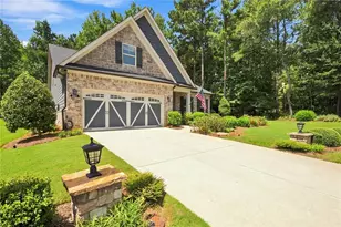301 Ellington Dr, Canton, GA 30115 - Photo 2