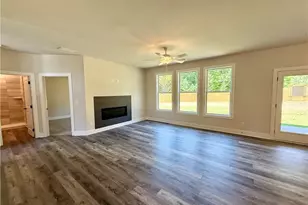 4250 Shirebrook Trail, Hoschton, GA 30548 - Photo 10