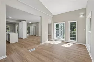 161 Lake Ridge Dr, Newnan, GA 30263 - Photo 8