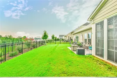 5704 Miravista Way, Hoschton, GA 30548 - Photo 4