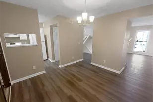 688 Stratford Green, Avondale Estates, GA 30002 - Photo 4