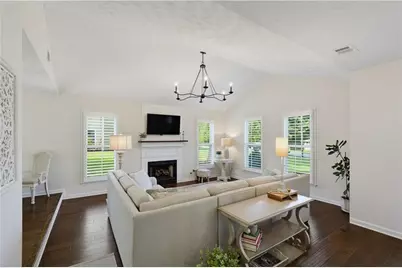 4158 Hubert Drive NE, Marietta, GA 30066 - Photo 2