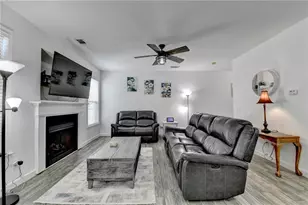 3329 Castleberry Village Cir, Cumming, GA 30040 - Photo 4
