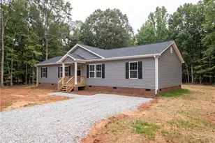 4230 Belvedere Dr, Gainesville, GA 30506 - Photo 2