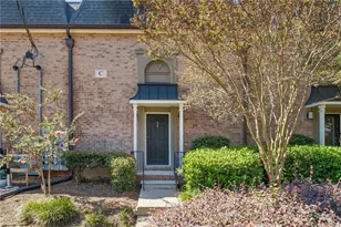 6980 Roswell Rd, Sandy Springs, GA 30328 - Photo 2