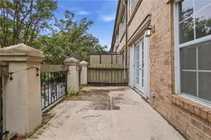 6980 Roswell Rd, Sandy Springs, GA 30328 - Photo 18