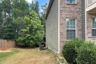 14 Canyon View Dr, Newnan, GA 30265 - Photo 2