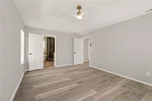 949 Redan Trce, Stone Mountain, GA 30088 - Photo 12