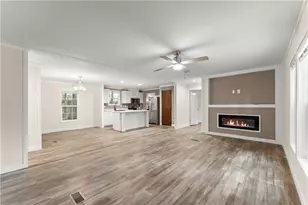 210 Woodland St, Homer, GA 30547 - Photo 4