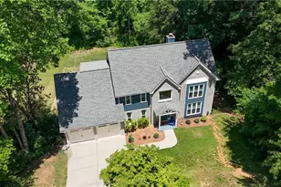 141 Shadowlake Ln SE, Marietta, GA 30067 - Photo 2