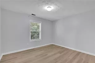 195 Cool Weather Dr, Lawrenceville, GA 30045 - Photo 18