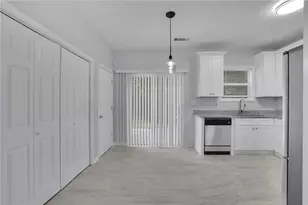 195 Cool Weather Dr, Lawrenceville, GA 30045 - Photo 10