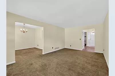 3028 St Charles Avenue, Gainesville, GA 30504 - Photo 8