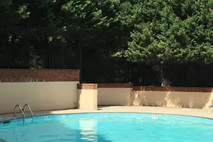 871 Lenox Oaks Cir NE, Atlanta, GA 30324 - Photo 2