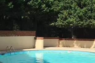 871 Lenox Oaks Cir NE, Atlanta, GA 30324 - Photo 2