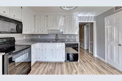 871 Lenox Oaks Circle NE, Atlanta, GA 30324 - Photo 10