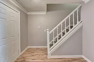 871 Lenox Oaks Cir NE, Atlanta, GA 30324 - Photo 12