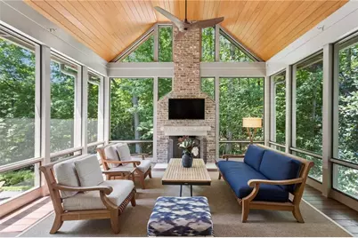4036 Conway Valley Road, Atlanta, GA 30327 - Photo 10