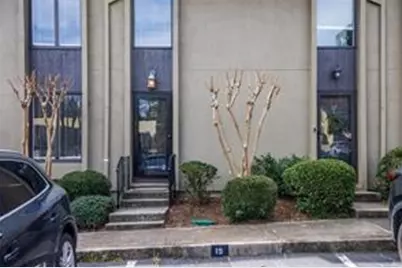 15 Ivy Square NE, Atlanta, GA 30342 - Photo 2
