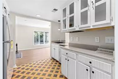 15 Ivy Square NE, Atlanta, GA 30342 - Photo 10
